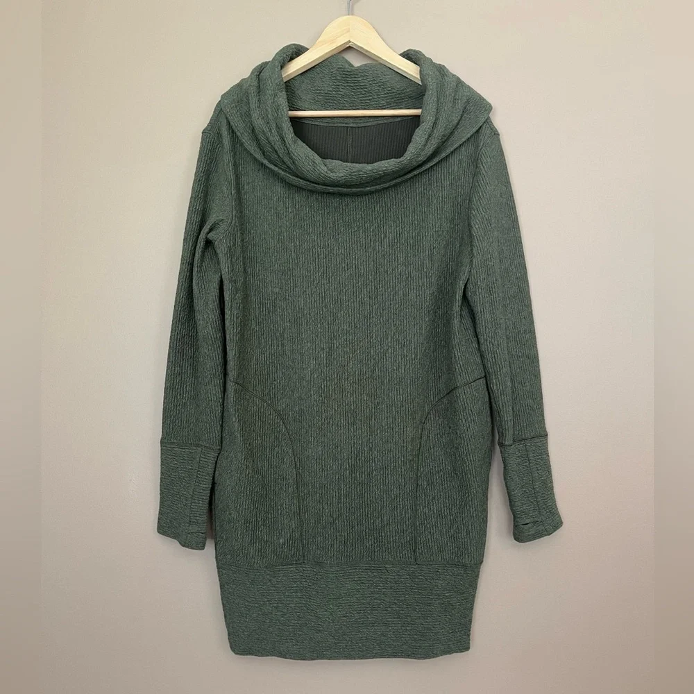{Lululemon} Along the Way Dress in Heathered Dark Olive - Womens Small
